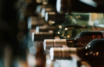 Azərbaycana alkoqollu içkilərin idxalı kəskin azalıb