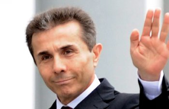 Gürcüstanda hakim partiyanın sədri siyasətdən uzaqlaşdı