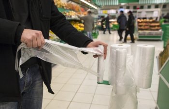 Polietilen torba istehsalçıları ilə bazarındakı vəziyyət müzakirə olunub