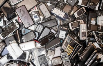 Zibilliyə atılan smartfonların ümumi dəyərini hesablanıb-MƏBLƏĞ