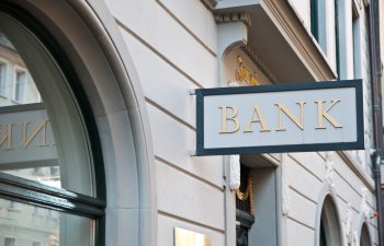 Azərbaycanda bankların öhdəlikləri azalıb