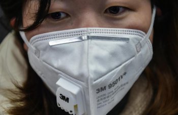 Çin son bir ildə 220 milyarddan çox maska ixrac edib