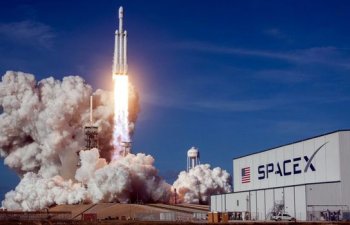 “SpaceX” şirkətinin dəyəri 74 milyard dollara çatıb