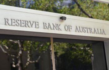 Mərkəzi Bankların ani istiqraz alışı qərarları