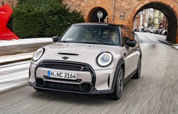 Yenilənmiş beşqapılı Mini Cooper modelinin satış tarixi açıqlanıb