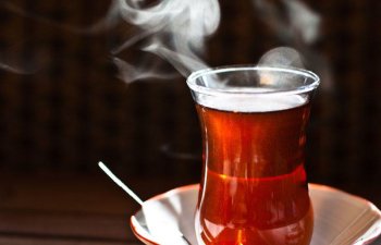 İçdiyimiz çay hansı halda xərçəng yaradır? - Həkim
