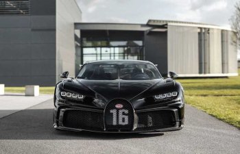 Bugatti yeni hiperkarını yığıb - FOTO