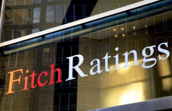 “Fitch” neft qiymətlərinə dair yeni proqnozunu açıqladı