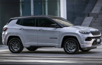 Avropada satılan yenilənmiş Jeep Compass modeli təqdim olunub