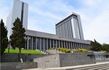 Deputatlar bu gün 9 məsələnin müzakirəsinə toplaşır