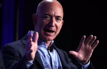 Dünyanın ən varlı insanından işçi dostu mesajı