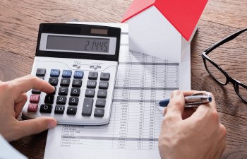 Bu şəxslərin muzdlu işdən vergi tutulmalı olan aylıq gəliri 400 manat məbləğində azaldılır