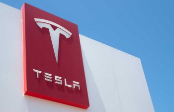 Tesla 6 minə yaxın avtomobili geri çağıracaq