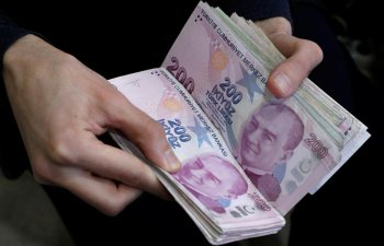 Türk Lirəsinin ucuzlaşması 1%-i aşdı
