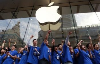 “Apple” öz əməkdaşlarından iş yerlərinə gəlməyi tələb edir