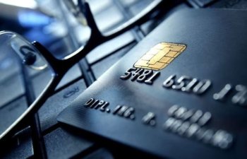 Azərbaycanda bank müştərilərinin hüquqlarının qorunması ilə bağlı müzakirə