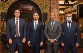 Rəşad Nəbiyev Oklahoma ştatının qubernatoru \