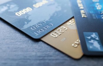 Azərbaycanda xarici vətəndaşların bank kartları ilə apardığı əməliyyatların həcmi AZALIB