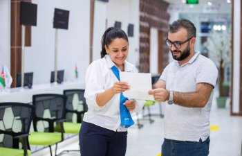 Bu “ASAN xidmət”in əməkdaşları Vətən müharibəsi qazisi, şəhid və qazi ailələrinin üzvlərindən ibarətdir