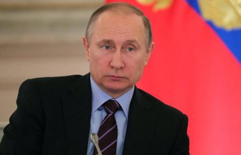 Putin özünütəcrid rejiminə keçib