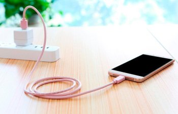 Bütün mobil cihazlar enerji yığımı eyni ola bilər