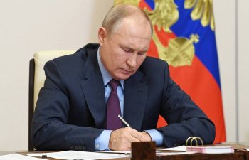 Putin kapital amnistiyasının dördüncü mərhələsi haqqında qanunu imzalayıb