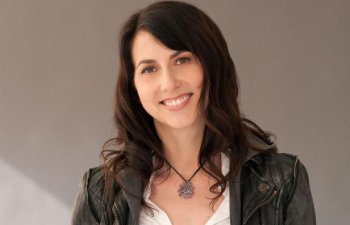 Dünyanın ən zəngin qadınından Ukraynaya külli miqdarda ianə