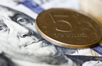 Rusiya dollarla olan istiqrazlara ödəniş etməyə davam edir