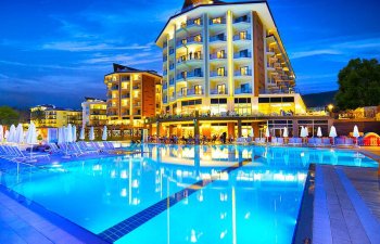 Kuşadasında unudulmaz tətil üçün – RAMADA RESORT BY WYNDHAM KUSADASI 