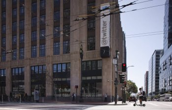 Forbes: Elon Musk Twitter-i satın aldığını elan etdikdən sonra 29 milyard dollar itirib