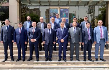 SOCAR “Azəriqaz” İB-nin baş direktoru Ruslan Əliyev sahibkarlarla görüşüb