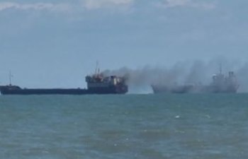Azov dənizində Türkiyə gəmisi yanır - Göyərtəsində Azərbaycan vətəndaşları da var