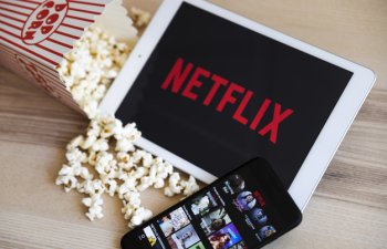 Netflix yayım xidmətinin daha ucuz versiyasını istifadəyə verəcək