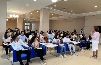 Kapital Bank tələbələrin inkişafı üçün növbəti tədbiri keçirdi