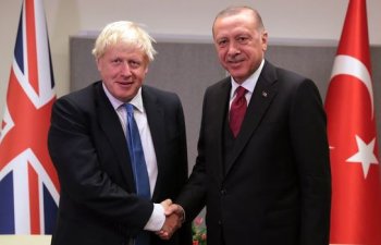 Ərdoğan İngiltərə baş naziri Consonla görüşüb