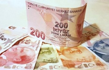 Lirə dollar qarşısında ucuzlaşıb