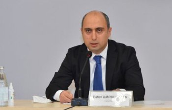 Emin Əmrullayev: 865 məktəb direktorunun, 2343 direktor müavininin vəzifə maaşına əlavələr veriləcək