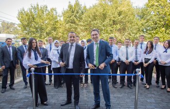 AccessBank yeni konseptli növbəti filialını təqdim edi