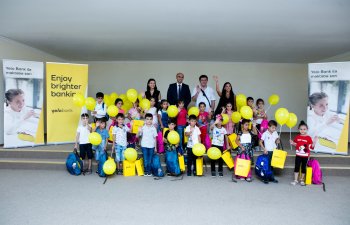  Salyanda “Yelo Bank ilə məktəbə sarı” aksiyası keçirilib
