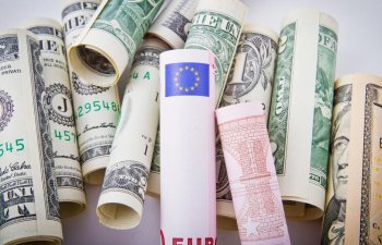Dolların sabaha olan rəsmi məzənnəsi AÇIQLANIB