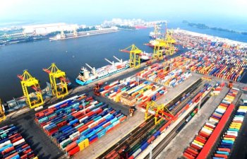 Azərbaycanda dəniz nəqliyyatı ilə yük daşınmaları 35% artıb