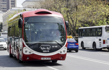 Bakıda 206 avtobusun hərəkət intervalında gecikmələr var