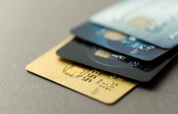 Azərbaycanda əcnəbilərin bank kartları ilə xərcləmələri 1,5 mlrd. manata çatıb