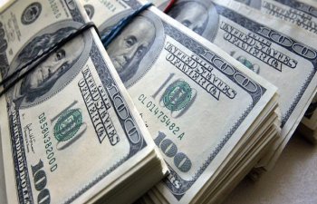 Valyuta hərracında bankların dollar tələbi 34%-dən çox azalıb