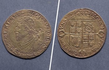 Britaniyalı cütlük evlərini təmir edərkən xəzinə tapdı