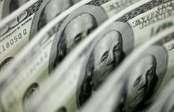 Azərbaycan bankları bu gün nə qədər dollar alıb-MƏBLƏĞ