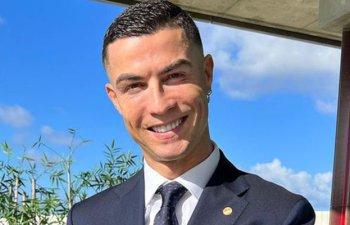 Ronaldonun reklam etdiyi 250 min manatlıq qol saatları - Fotolar