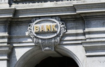 Bankların əmanət portfeli 2.4% ARTIB