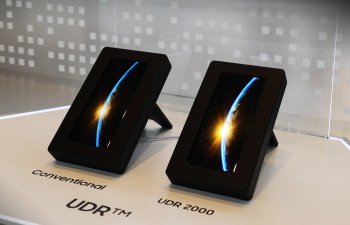 Samsung dünyanın ən yüksək parlaqlıq səviyyəsinə sahib OLED ekranını sərgiləyib