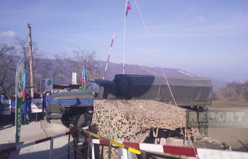 Sülhməramlılara məxsus iki avtomobilin aksiya ərazisindən maneəsiz keçib